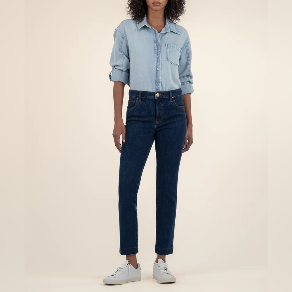 Kut from the Kloth Linen Blend Long Sleeve Button Up Top